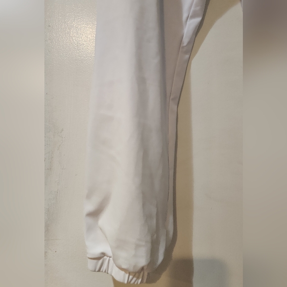Women's White Lightweight Jogger, Size L - Picture 6 of 12